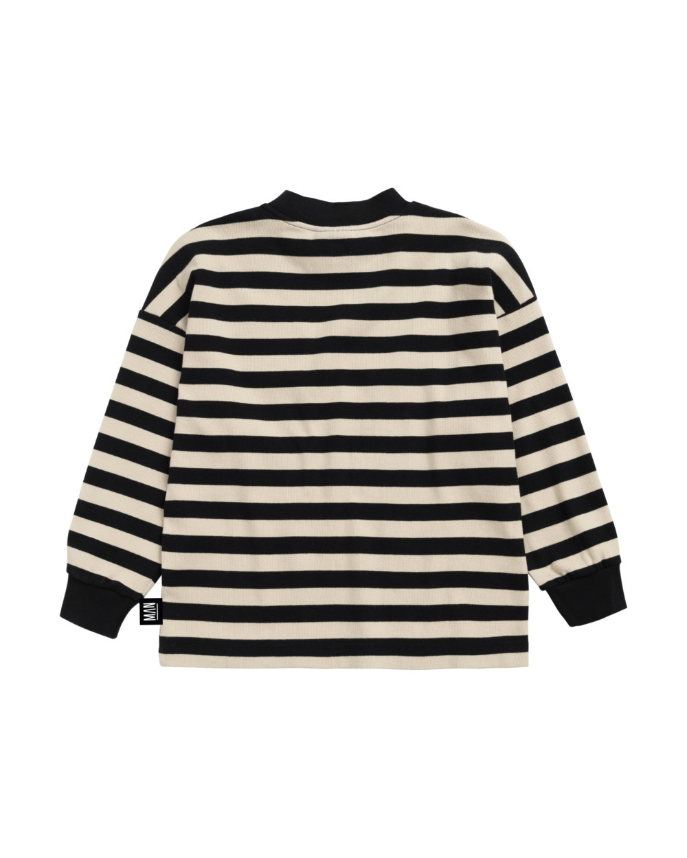 black white longsleeve back