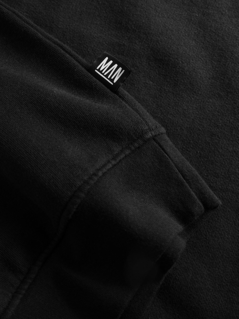 black organic sweatshirt detail sleeve