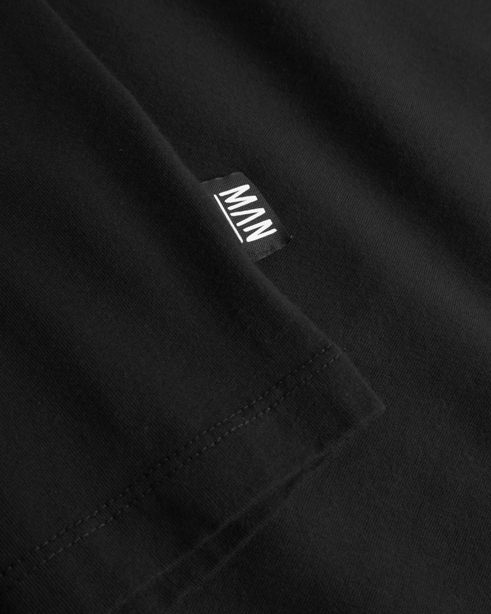 LOOK EVERYWHERE Longsleeve