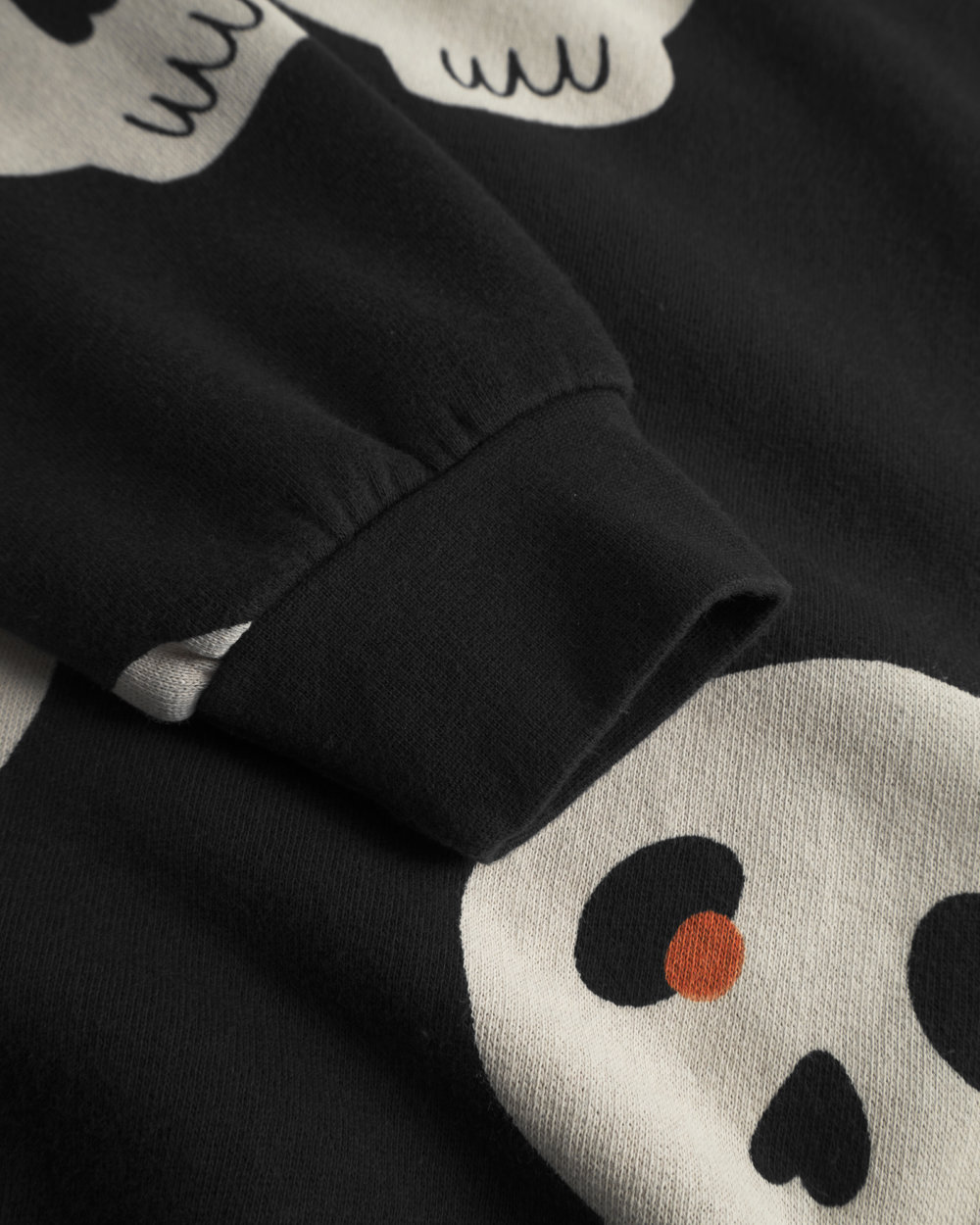SKULL Sweater